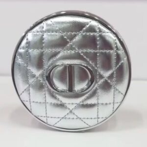هايلايتر ديور 2025 – اللون الفضي Limited Edition