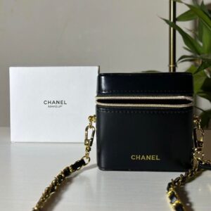 النيو بيبي وصل بوتيكاتنا – Chanel Black Beauty