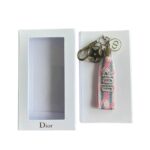 مدالية الناس الفخمة من Dior – رمز الرقي والبساطة