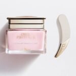 مزيل المكياج البالِمي من مجموعة Dior Prestige