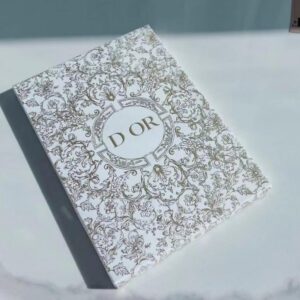 دفتر ديور Dior الذهبي