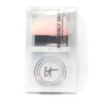 فرشاة HEAVENLY SKIN من it cosmetics