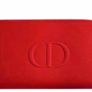 حقيبة ديور باللون الأحمر – Dior Red Bag