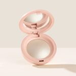 Positive Light Silky Touch Highlighter – Rare Beauty (Shade: Enlighten)