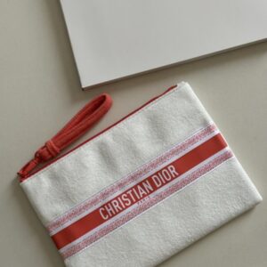 حقيبة سكن كير او مكياج ديور بيوتي | Christian Dior Beauty Pouch