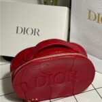 حقيبة ديور Dior الحمراء اللامعة