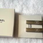 مشبك شعر شانيل بيوتي (CHANEL BEAUTÉ Hair Clip Set)
