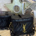 YSL Beauté Vanity Case VIP Gift – حقيبة يد مبطنة باللون الأسود