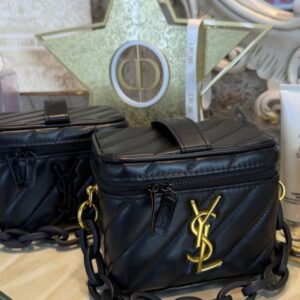 YSL Beauté Vanity Case VIP Gift – حقيبة يد مبطنة باللون الأسود