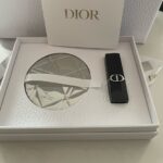 Dior Icone Satin – مرآة مع أحمر شفاه (إصدار خاص للأعياد) SHADE 720
