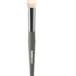 Huda Beauty – Undereye Buff Brush (فرشاة كونسيلر) مع كرتونة