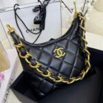 حقيبة هوبو شانيل سوداء – جلد فاخر مع سلسلة ذهبية (VIP Gift)