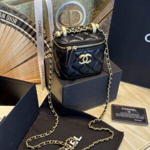 VIP Mini Quilted Vanity Bag with Chain – Black