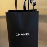 CHANEL Large Original Black Paper Shopping Bag بدون شبره