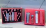 ⁦Fenty Beauty by Rihanna – Skincare Lov’rs Set مجموعة العناية بالبشرة⁩ - الصورة ⁦2⁩