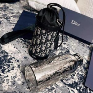 Dior Black Water Bottle Tumbler مع مطرة فضية – إصدار محدود VIP
