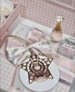 ⁦Dior Lucky Charm Rose Pink – VIP Car Charm⁩ - الصورة ⁦2⁩