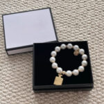 Chanel Pearl Bracelet – سوار لؤلؤ فاخر