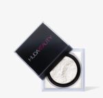 ⁦Huda Beauty Easy Bake Loose Baking & Setting Powder – Large⁩ - الصورة ⁦8⁩