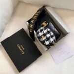 Chanel Smartphone Shoulder Bag