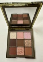 ⁦Huda Beauty Khaki Haze Obsessions Eyeshadow Palette⁩ - الصورة ⁦2⁩