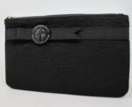 طقم مكياج Giorgio Armani – حقيبة سوداء مع ماسكارا وبرايمر وتستر أحمر شفاه