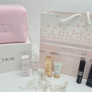 Dior Pink Beauty Set (Bag, Pouch, White Box, Lip Glow shade 031 & Mini Mascara)