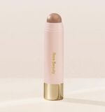 ⁦Warm Wishes Effortless Bronzer Stick⁩ - الصورة ⁦3⁩