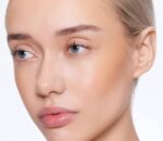 ⁦Physicians Formula Bronze Booster Blurring Balm⁩ - الصورة ⁦4⁩