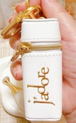 ⁦Dior J’adore Bag Charm & Key Holder⁩ - الصورة ⁦2⁩