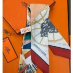 Lenço de Seda Hermès With Hermès Bag