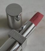 ⁦Prada Triangle Metal Clutch Makeup Set (Limited Edition)⁩ - الصورة ⁦4⁩