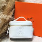 Hermès In-The-Loop White Leather Box Bag with Gold Handle Set