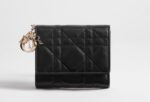 ⁦Lady Dior Black Lambskin Card Holder with Dior Gift Pouch⁩ - الصورة ⁦2⁩
