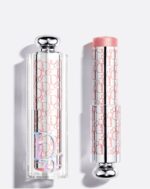 ⁦Dior Backstage Glassy Glow Stick – Iridescent Glow Stick Highlighter⁩ - الصورة ⁦4⁩