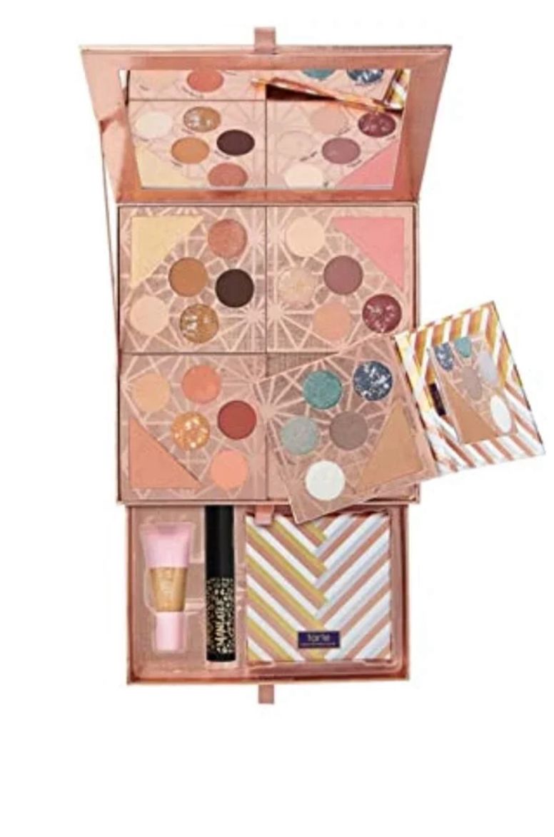 WhatsApp Image 2026-06-20 at 9.04.44 PM (2) Tarte High-Performance Naturals – Gift & Glam Set - الصورة 1