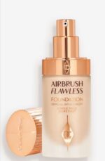 ⁦Charlotte Tilbury Airbrush Flawless Foundation⁩ - الصورة ⁦5⁩