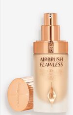 ⁦Charlotte Tilbury Airbrush Flawless Foundation⁩ - الصورة ⁦3⁩