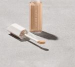 ⁦Fenty Beauty We’re Even Hydrating Longwear Waterproof Concealer⁩ - الصورة ⁦13⁩