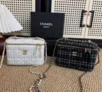 Chanel White Tweed Mini Bag with Versatile Chain Strap/Black