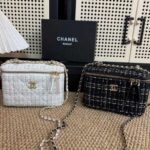 Chanel White Tweed Mini Bag with Versatile Chain Strap/Black