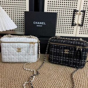 Chanel White Tweed Mini Bag with Versatile Chain Strap/Black