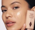 ⁦Charlotte Tilbury Wonderglow Instant Soft-Focus Beauty Glow Primer – 40ml⁩ - الصورة ⁦2⁩