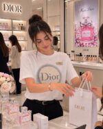 ⁦Dior White Crystal Logo T-Shirt⁩ - الصورة ⁦5⁩