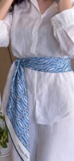 ⁦Christian Dior Miss Dior Blue & White Scarf 90*90 CM⁩ - الصورة ⁦5⁩