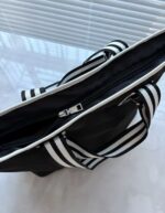 ⁦CHANEL Paris Canvas Tote Bag – Black⁩ - الصورة ⁦2⁩
