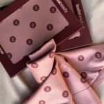Huda Beauty Head Scarf – Pink Monogram