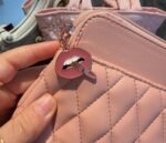 ⁦Charlotte Tilbury Pillow Talk Makeup Bag – Pink⁩ - الصورة ⁦3⁩