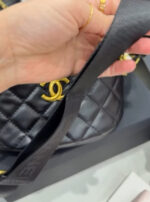 ⁦Chanel Quilted Multi-Way Bag⁩ - الصورة ⁦3⁩