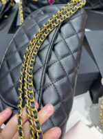 ⁦Chanel Quilted Multi-Way Bag⁩ - الصورة ⁦6⁩